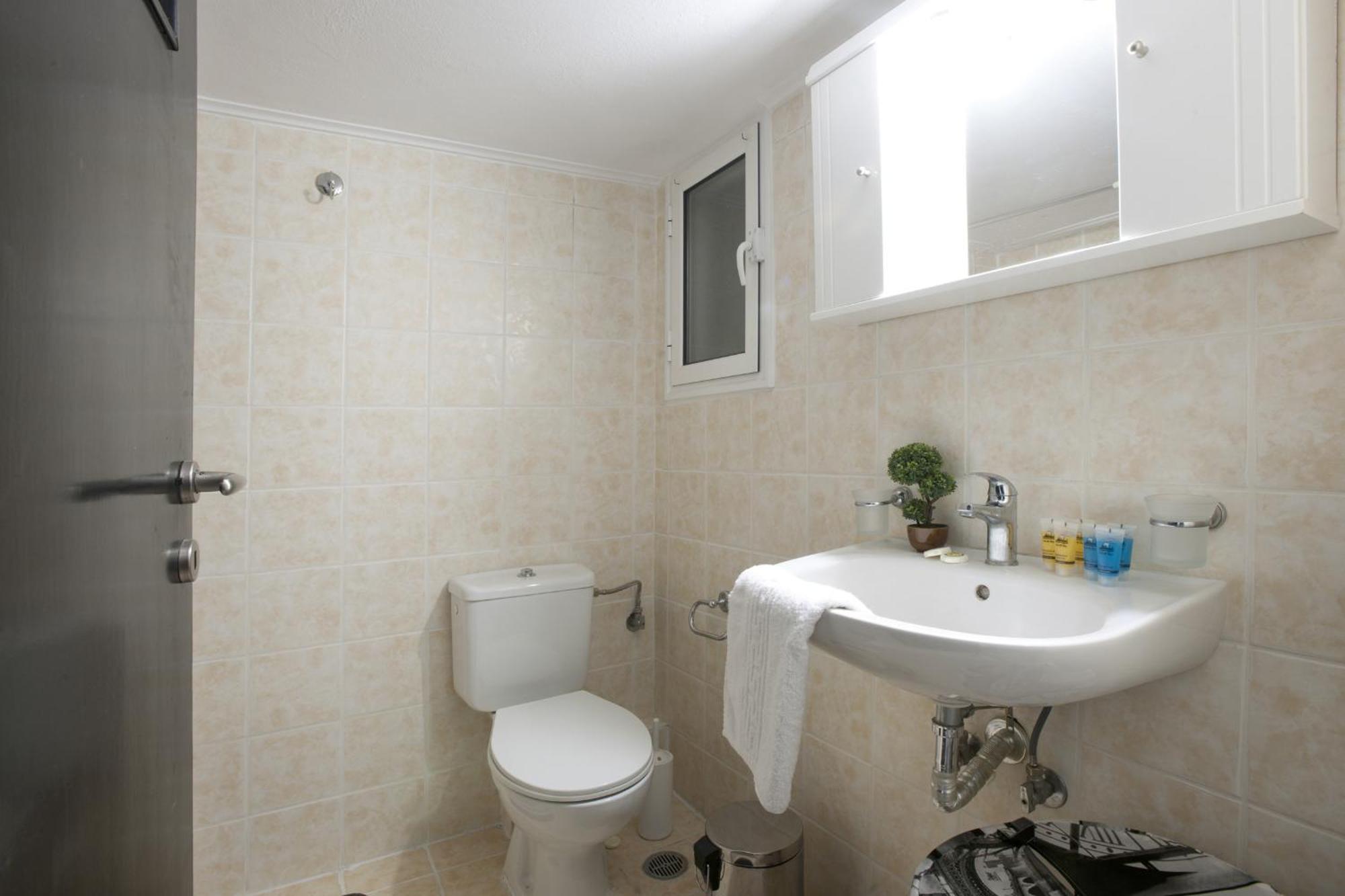 Two Bedroom Apartment At Koukaki Athens Exterior photo
